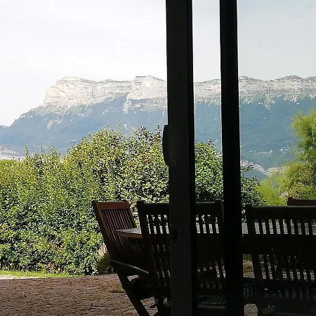 شقة 40m2 Avec Terrasse Et Vue Superbe Theys